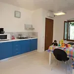 Serenella Κάμπινγκ Μπαρντολίνο