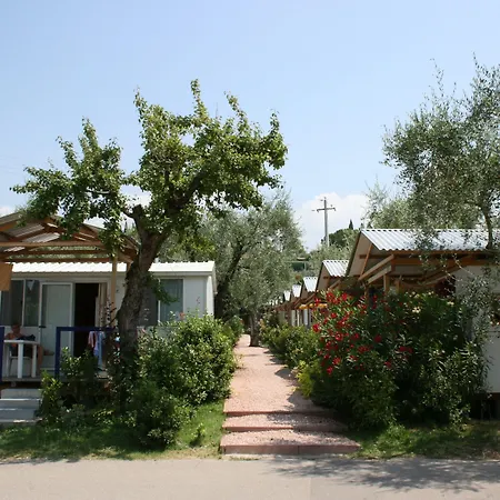 Κάμπινγκ Serenella Μπαρντολίνο