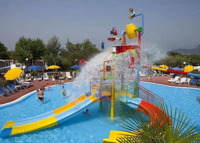 Κάμπινγκ Serenella 3*